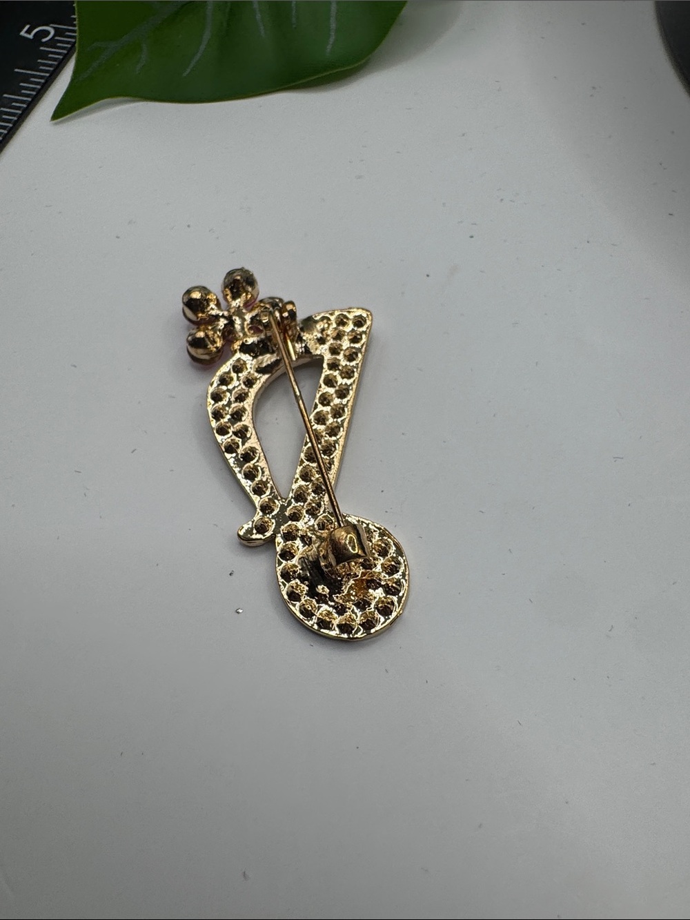 6/$25 - Rhinestone Musical Note Brooch with Pink Flower (BR-12-12/4) - Picture 2 of 6